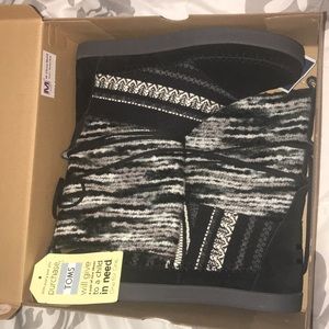TOMS Black Suede Nepal Boot!!!!!